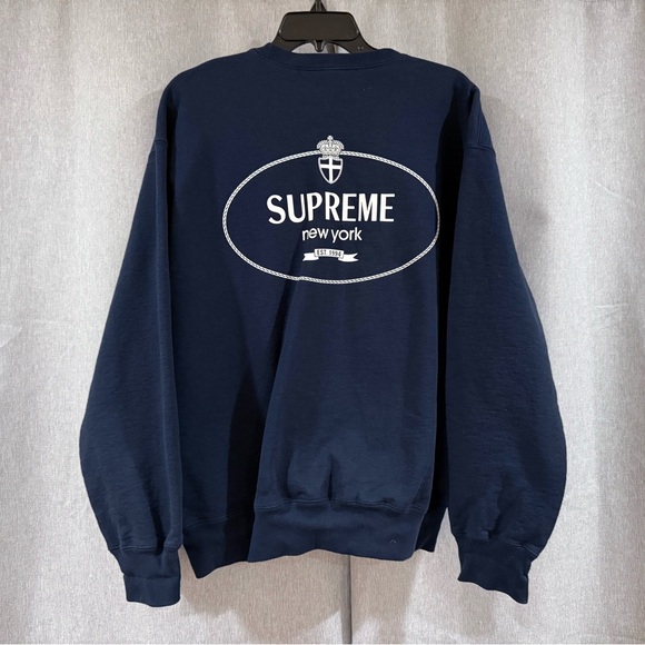 Supreme Crest Crewneck 